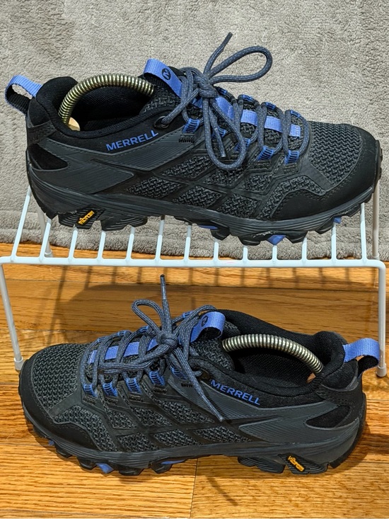 Merrell Shoes - Women’s Merrell Moab FST 2 Hiking Black & Blue Shoes Size 6 Outdoor Gorpcore